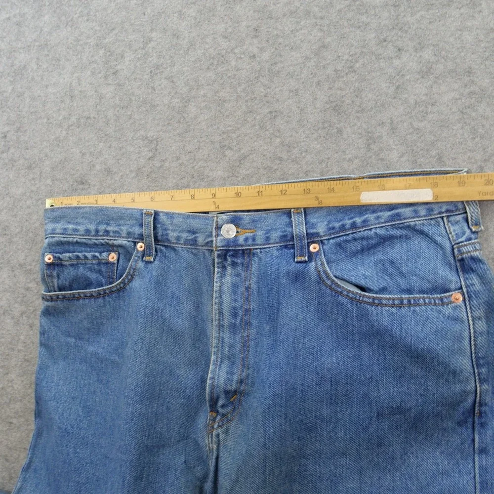 Levi's 505 Jeans Mens 38 Regular Fit Straight Leg Medium Wash Mid Rise New